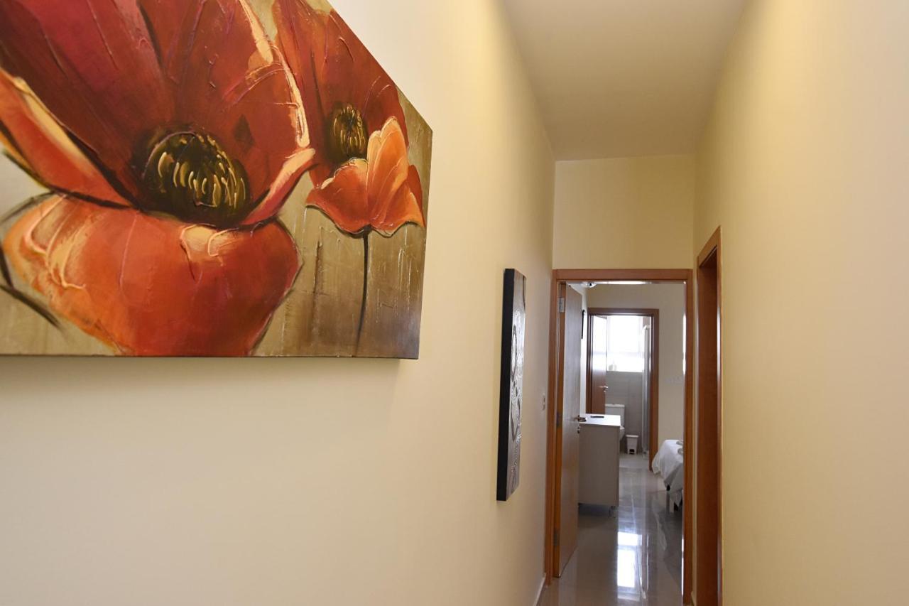 101 Moroni By Cast Renting Lejlighed Gzira Eksteriør billede