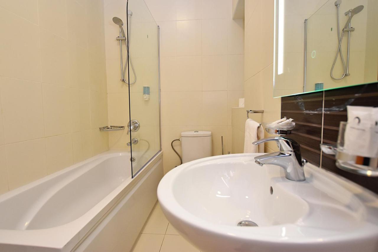 101 Moroni By Cast Renting Lejlighed Gzira Eksteriør billede