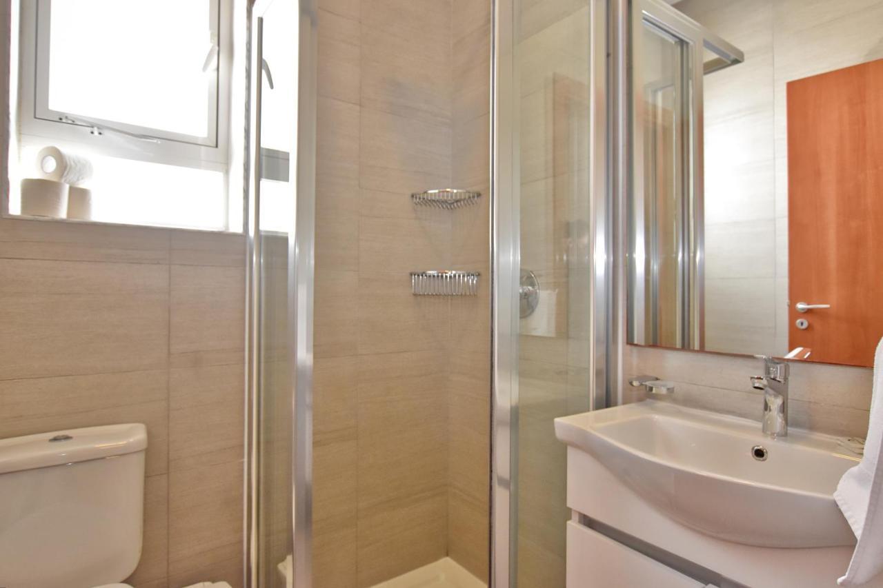 101 Moroni By Cast Renting Lejlighed Gzira Eksteriør billede