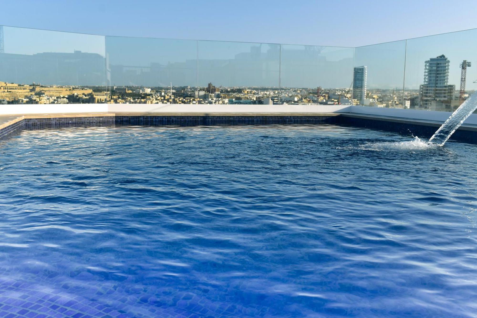 101 Moroni By Cast Renting Lejlighed Gzira Eksteriør billede